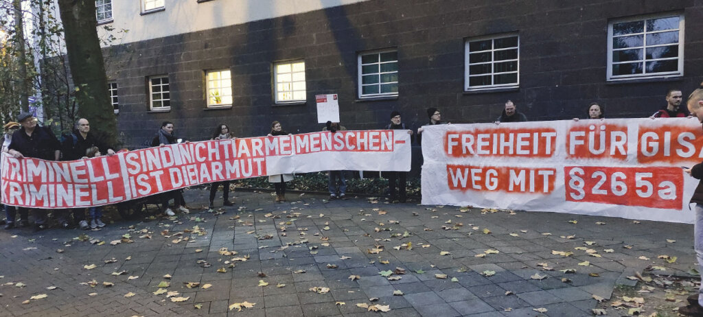 Protest vor der Staatsanwaltschaft Düsseldorf